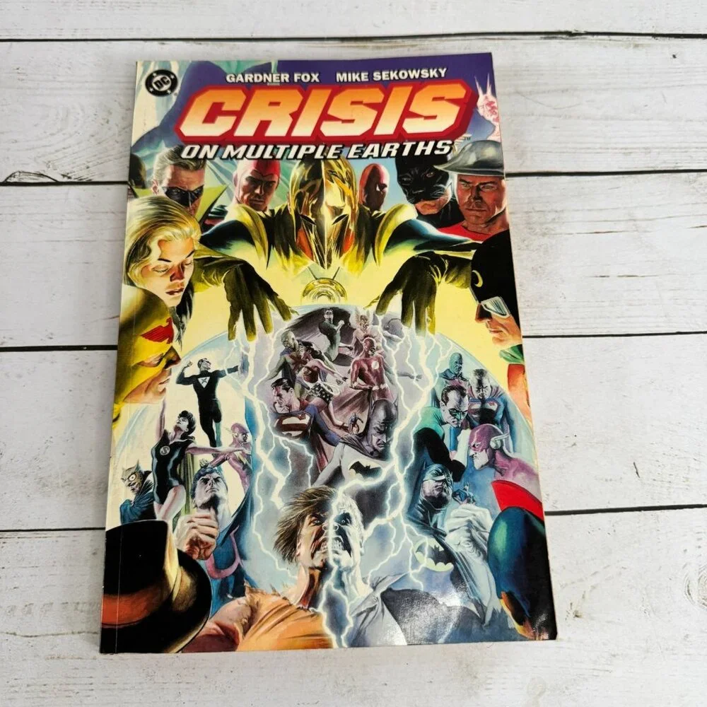 Crisis On Multiple Earths First Volume Gardner Fox & Mike Sekowsky DC Comics‎